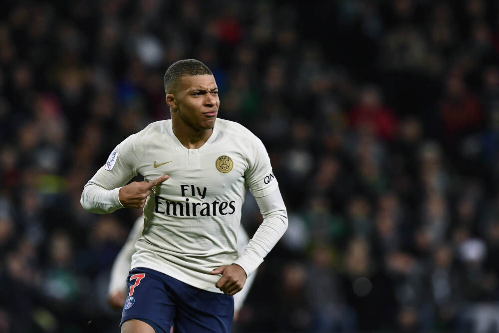 乌克兰前线外籍兵团激增，泽连斯基嘴硬不退让，普京亮出核动力导弹反击